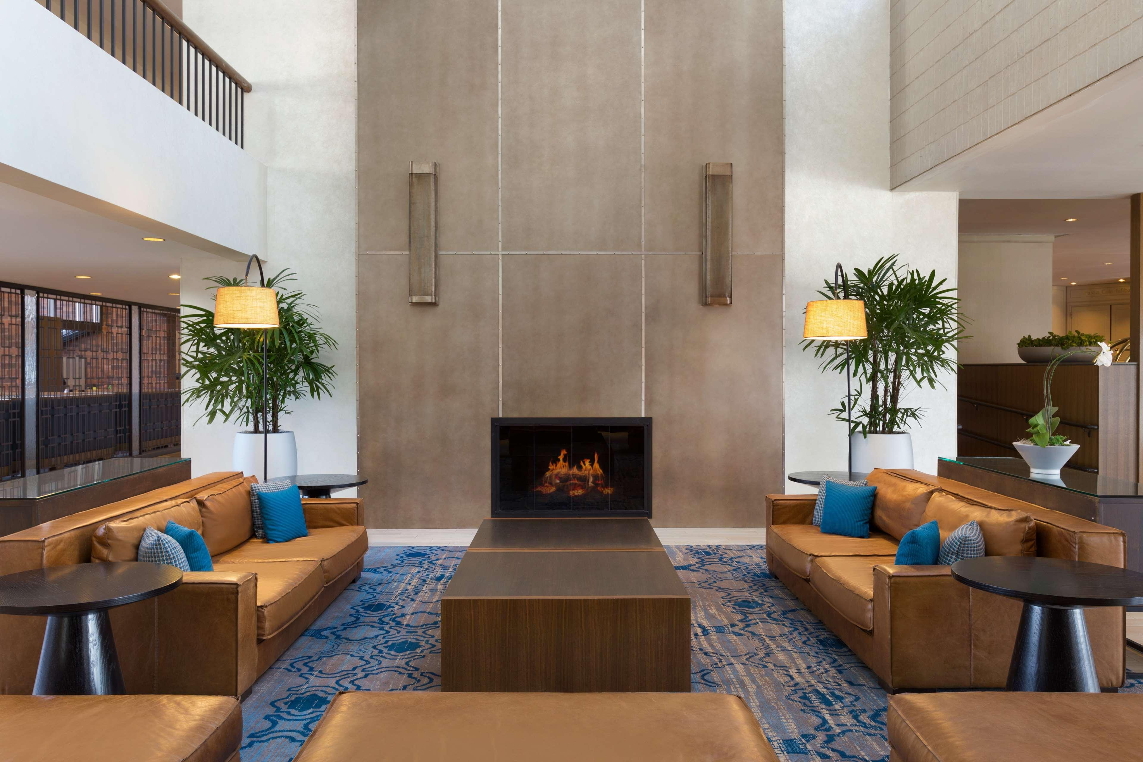Hilton Boston Dedham Hotel Buitenkant foto