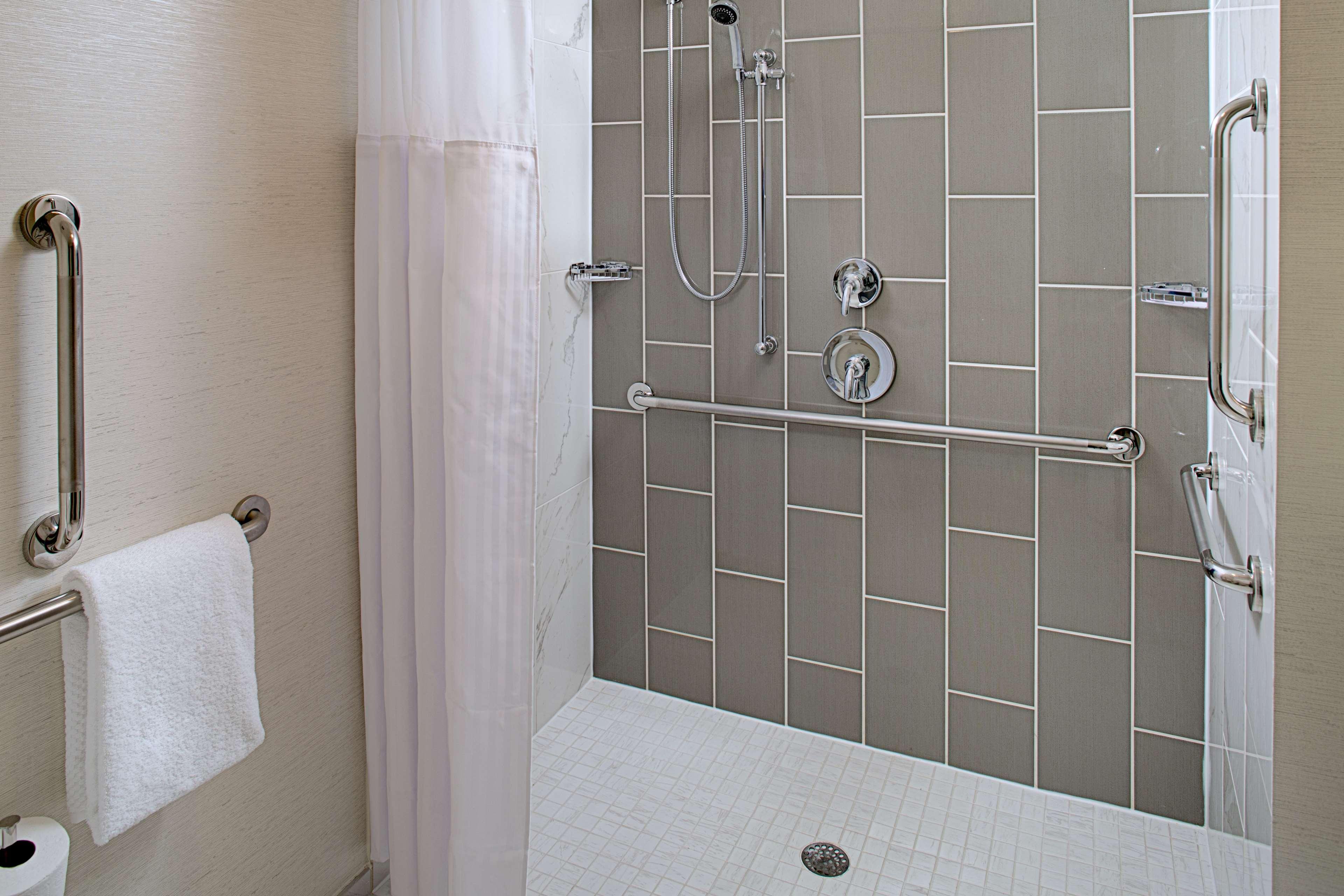 Hilton Boston Dedham Hotel Buitenkant foto