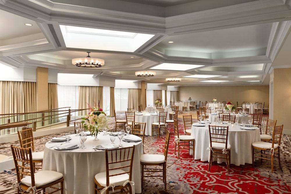 Hilton Boston Dedham Hotel Buitenkant foto