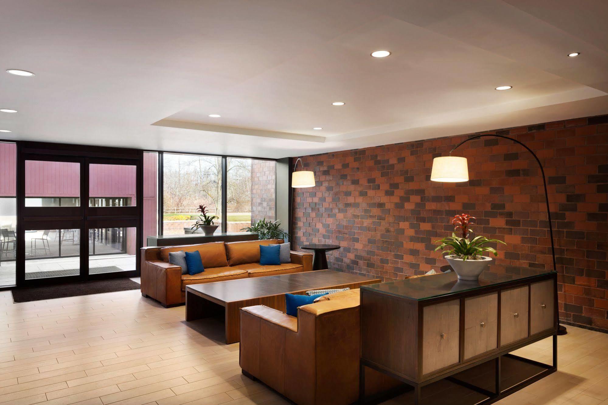 Hilton Boston Dedham Hotel Buitenkant foto