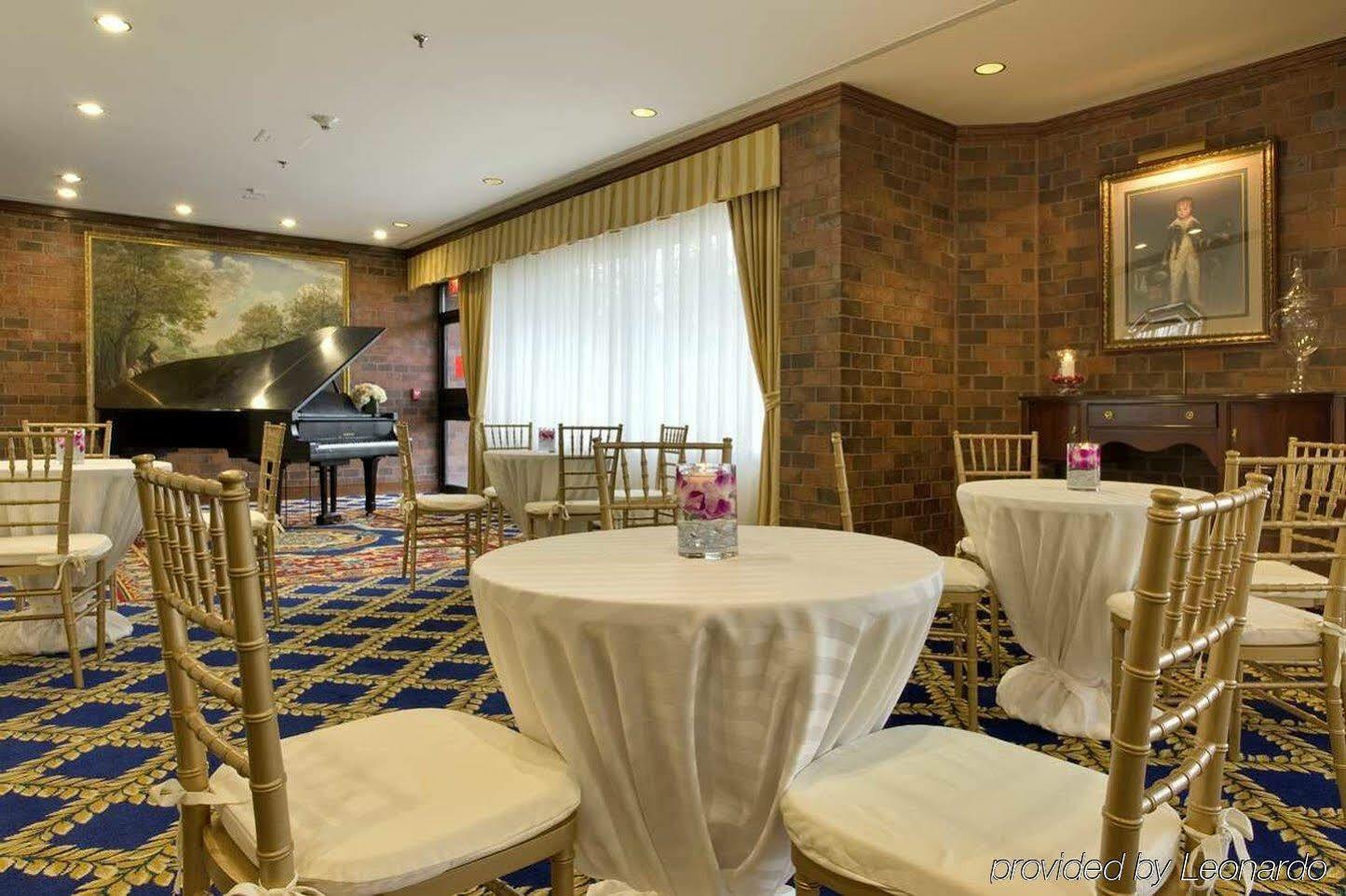 Hilton Boston Dedham Hotel Buitenkant foto